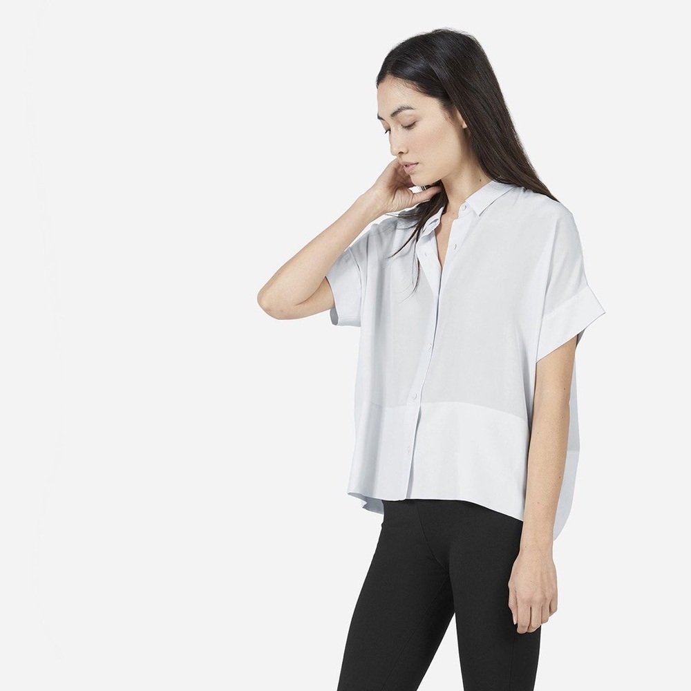 Everlane - The Washable Clean Silk Short-Sleeve Square Shirt